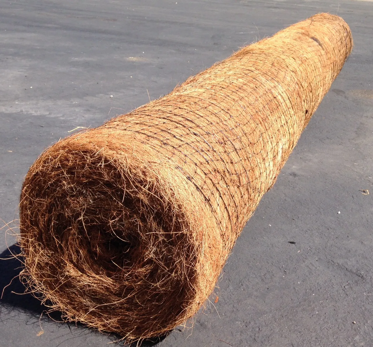 Coconut Blanket - Erosion Control (Biodegradable) - Steep Slopes (1:1) - Lasts 2-5 yr (7.5 ft x 120 ft)