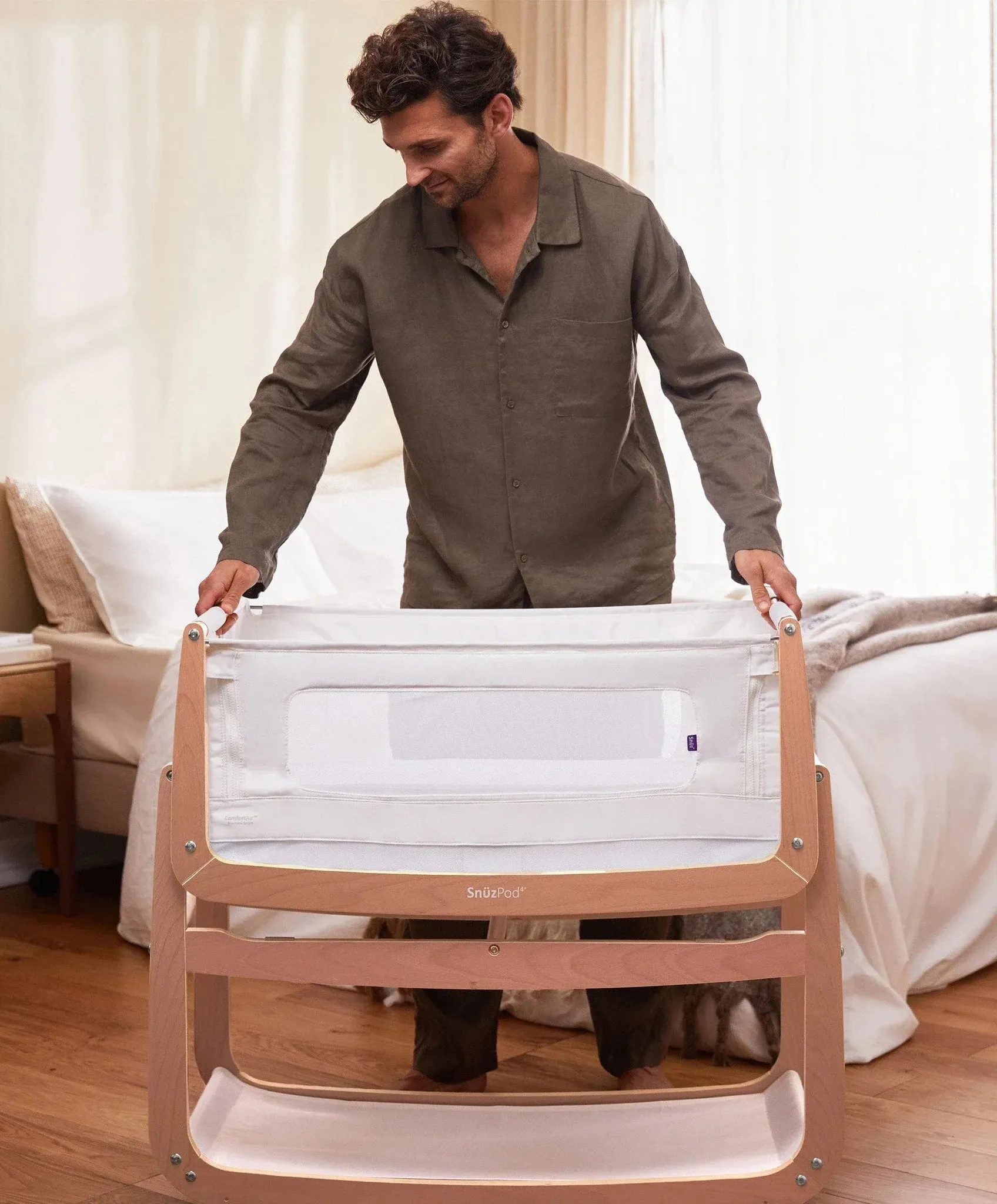 SnuzPod 4 Bedside Crib